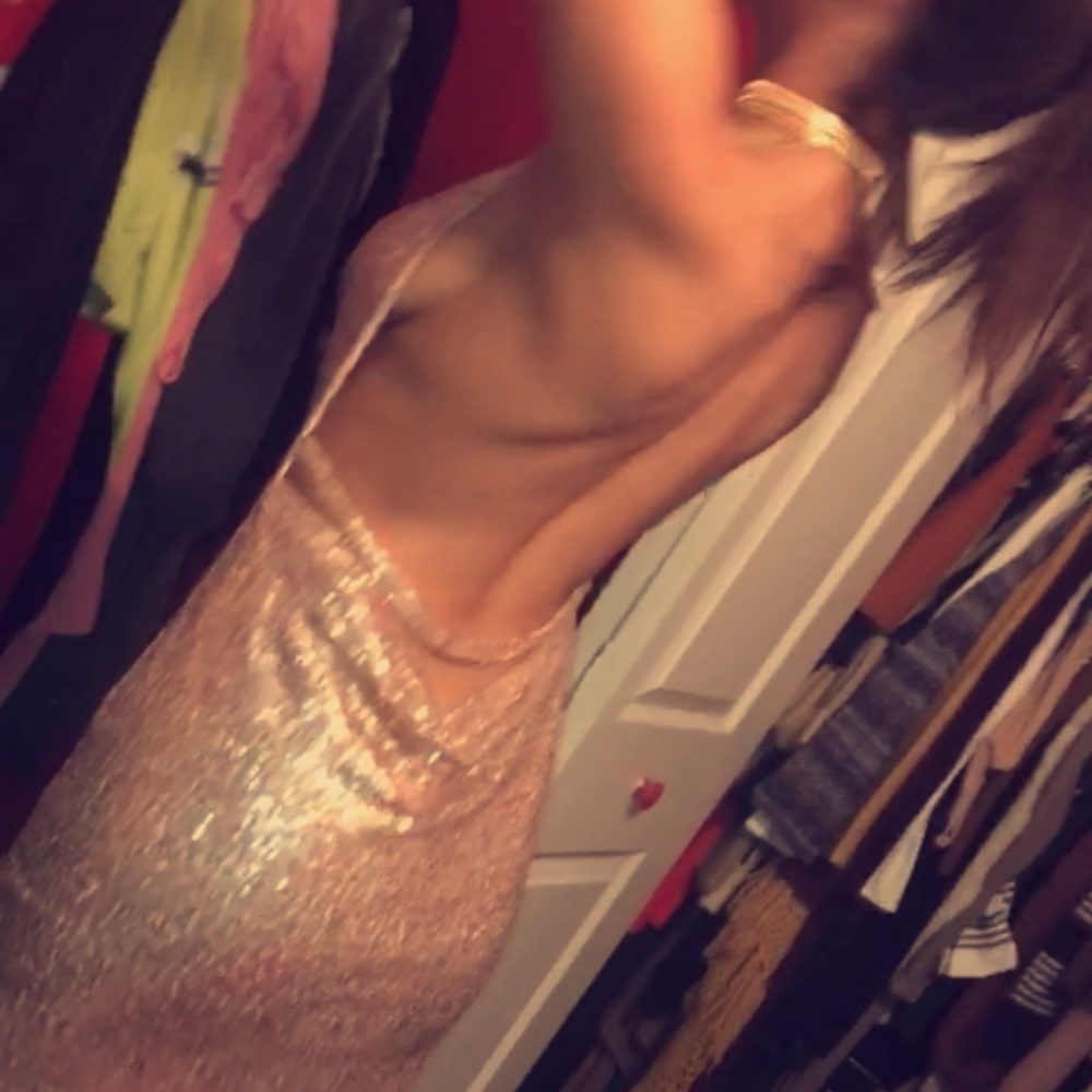 Kendall Jenner Rose gold Sequins Dress worn ONCE - Picture 3 of 4